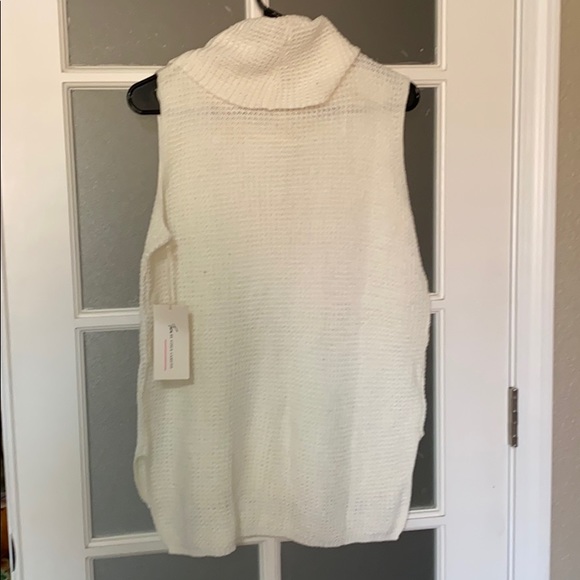 Vince Camuto NWT cream cowl neck sweater - Picture 7 of 7